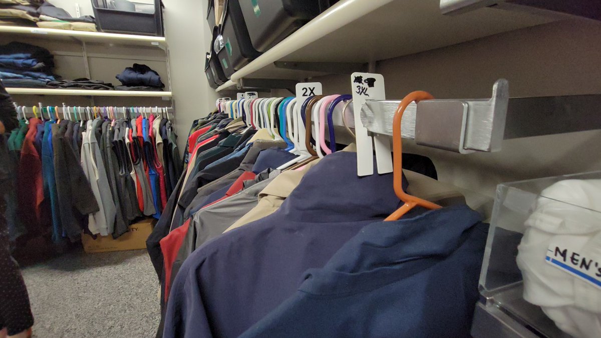 WTEN's tweet photo. The #newyear marks a time to re-establish or create new habits. If you're getting ready to clean out your closet, the #CollarCity offers a #textile reuse and #recycling program that can help clear the clutter.
https://t.co/qsZuUWtxAh https://t.co/63IXpiIkXQ