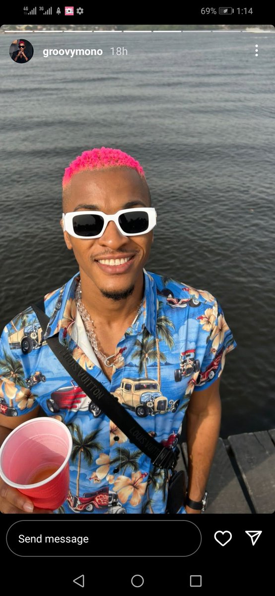 Adjei2006's tweet image. Follow #GroovyMono𓃵 on YouTube Now!!! #GrooPhy #Phyna𓃵              🎙️🎙️🎙️🎙️🎙️🚀🚀🚀🚀🚀                       2nd batch is out Team sold out!!MERCH UP WITH PHYNA          MASTER PIECE GROOVY                 STREAM GROOVY HOURS