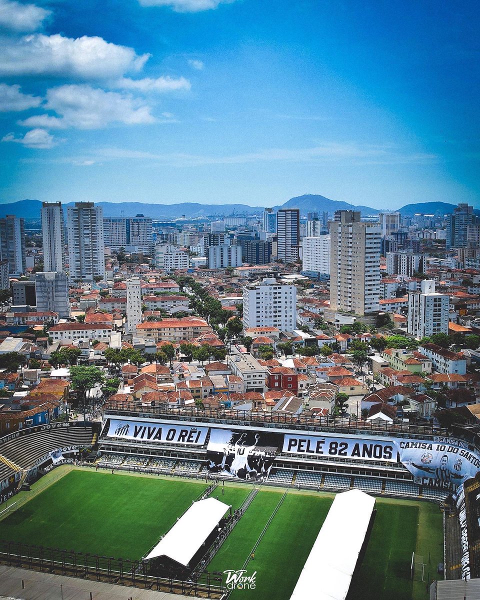 Santos Futebol Clube - Rei Pelé passando pra te desejar um feliz