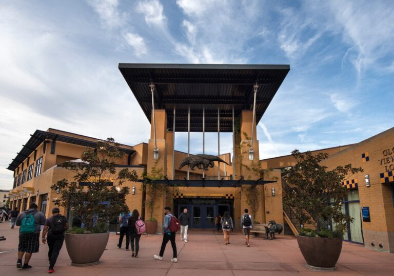 UCI receives grant to support inclusive undergraduate science education

news.uci.edu/2022/12/13/uci…

<a href="/UCIrvine/">UC Irvine</a> <a href="/UCIAA/">UCI Alumni 🧑‍🎓🎉</a> #UCI #UCIrvine