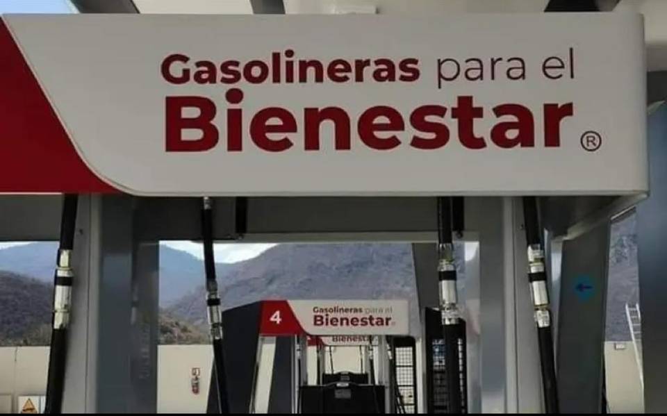 ⛽️En búsqueda de la reinserción laboral, concesionaron 5 gasolineras del Bienestar al Sindicato Mexicano de Electricistas

📰⤵️
surtidoreslatam.com/en-busqueda-de…

🔁<a href="/sindicato_sme/">Sindicato Mexicano de Electricistas</a> <a href="/Pemex/">Petróleos Mexicanos</a> <a href="/INAESMx/">INAES</a> <a href="/SE_mx/">Economía México</a>
#México #Bienestar #GasolinerasDelBienestar #Pemex #EstacionesDeServicio #Gasolineras