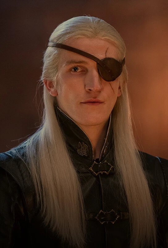 westerosies's tweet photo. Oberyn Martell or Aemond Targaryen https://t.co/oAmjIKN5NQ