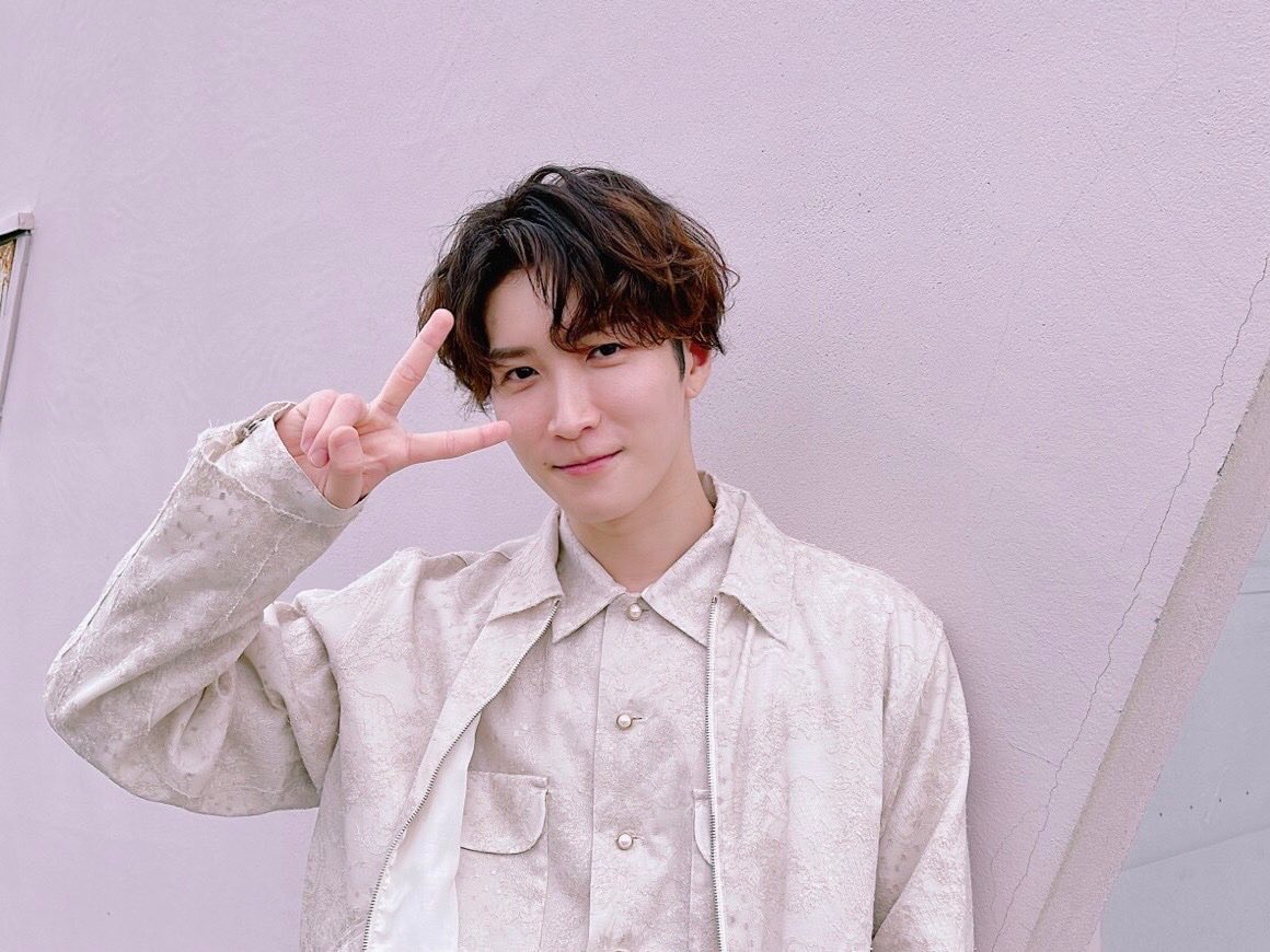 COMMEA20's tweet photo. カウコン、シャッフメドレー「koi-wazurai」の渡辺さんソロパートのことを「Nabe-wazurai」って呼んでるのセンスありすぎ
#渡辺翔太 #SnowMan https://t.co/Z5qHjhcSrx
