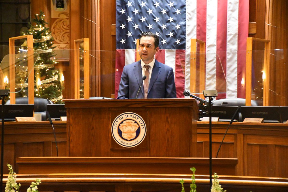 jerseyjournal's tweet photo. Jersey City Mayor Fulop will not run for a fourth term https://t.co/aldVCLfC3v
@StevenFulop
@JerseyCity @HudsonDems #HCDO https://t.co/GVLY1mguBY