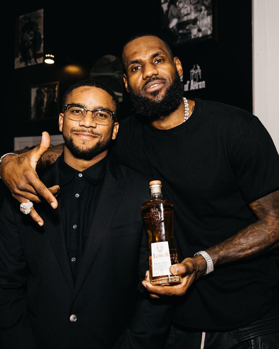 We ended 2022 in a special way celebrating @kingjames birthday with our friends @lobos1707.

Special thanks to our partners <a href="/sixdegrees/">sixdegrees</a> <a href="/greenwood/">Victoria Greenwood</a> @krystalgarner <a href="/yorichbizarre/">YoRich Bizarre</a> @kingzprints @djmlk for curating a special evening. 

#whywegather