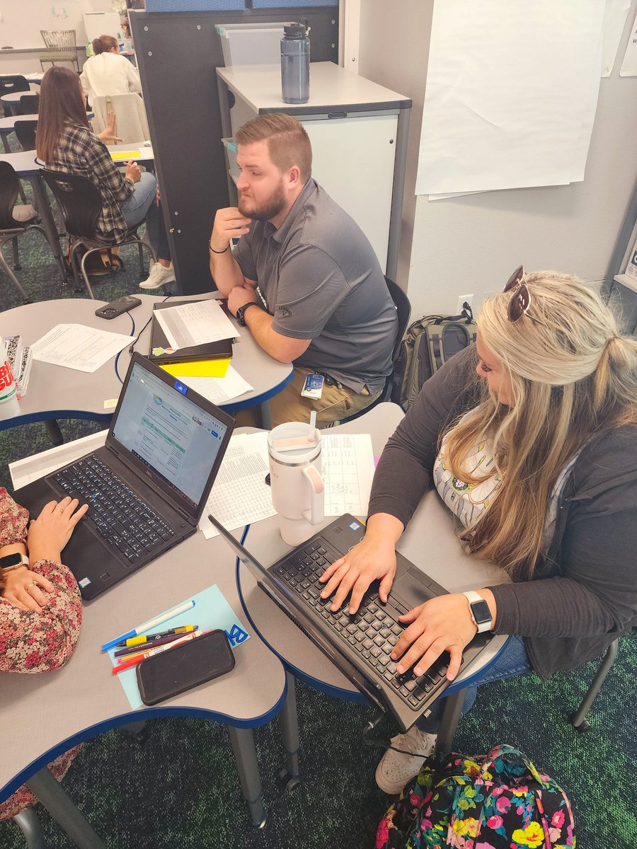 OutdoorAmy's tweet photo. Data dive with CBAs and 4th grade Ts! Heard great questions and conversations on what they noticed, and what actions need to take place next. @NISDScience @ksuarez28 https://t.co/c05tlt2fSB
