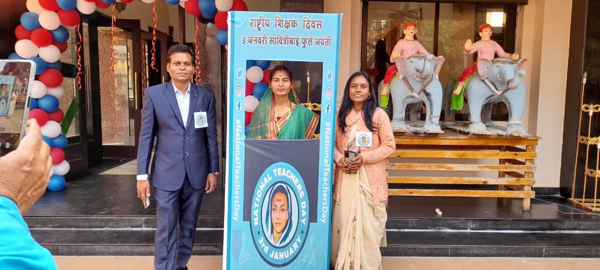 महिलाओं की शिक्षा के बारे में उस समय किसी ने नही सोच था। शिक्षा पर केवल पुरषों का एकाधिकार था।
#NationalTeachersDay3Jan