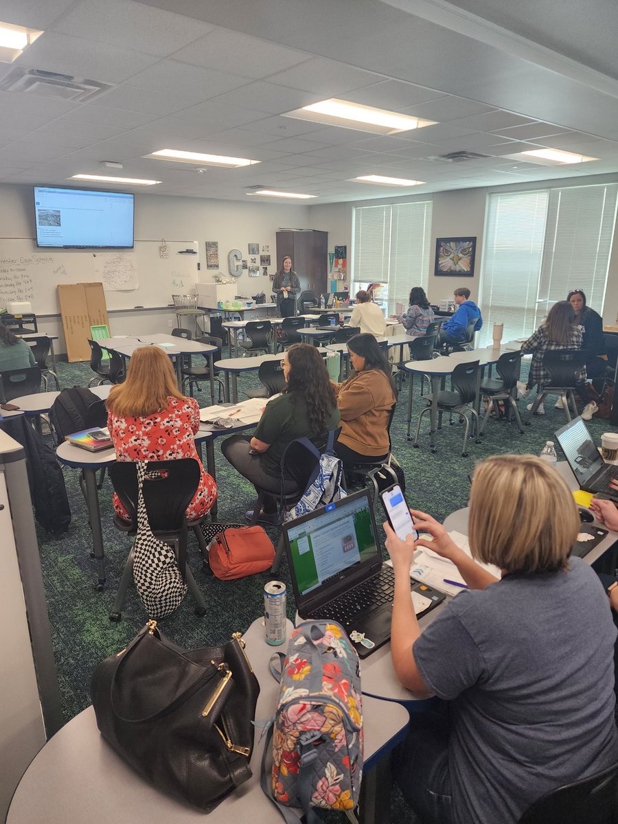 Data dive with CBAs and 4th grade Ts! Heard great questions and conversations on what they noticed, and what actions need to take place next. <a href="/NISDScience/">NISD Science</a> <a href="/ksuarez28/">Princess Science (Kelly Suarez)</a>