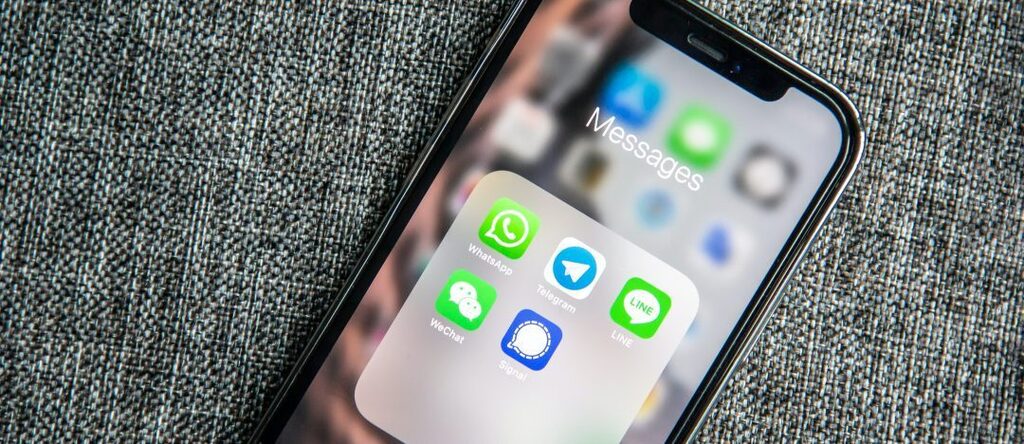 Yves_Quinet's tweet photo. Tapping Into The Power of SMS Marketing [Podcast] https://t.co/7J4OjgJxii #StrategicWatch #GrowthHacking #SEO #Startup #SmallBusiness #Management #OnlineBusiness #SocialMedia #DigitalMarketing https://t.co/71l0oSnq8X