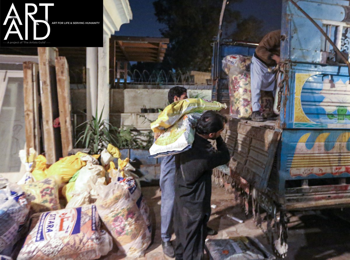 artaidhunerkada's tweet photo. ArtAid distribution for flood victims
#HunerkadaInTheField #artaidfloodrelief #artaid #artaidhunerkada
#art4life #Let #artprotectslives #sponsored
@spopkorg @SydJamalShah https://t.co/zwAFAiFAYk