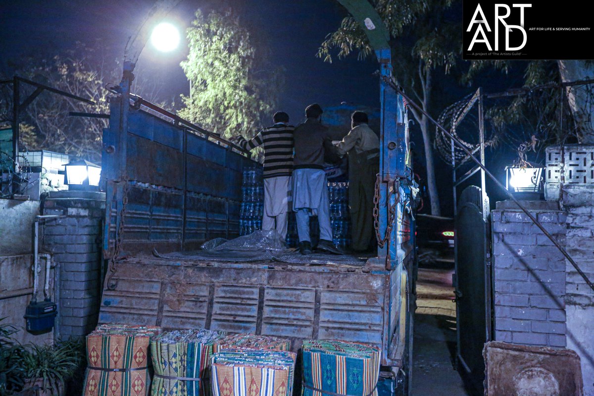 artaidhunerkada's tweet photo. ArtAid distribution for flood victims
#HunerkadaInTheField #artaidfloodrelief #artaid #artaidhunerkada
#art4life #Let #artprotectslives #sponsored
@spopkorg @SydJamalShah https://t.co/zwAFAiFAYk