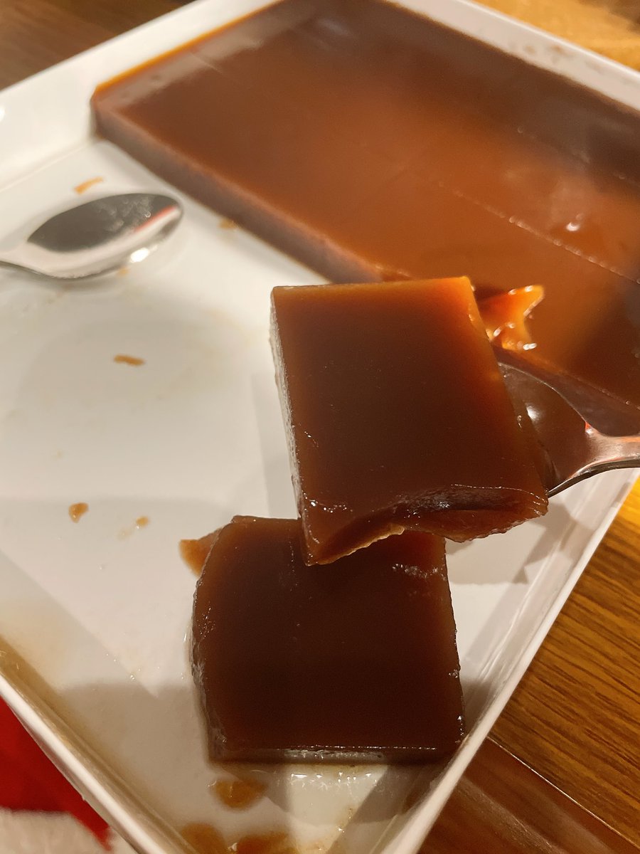 3wachifield's tweet photo. ヘラなかったからスプーンで食べてるけど、もう食べれない。
＃血糖値あがる https://t.co/cIRzUHYybf