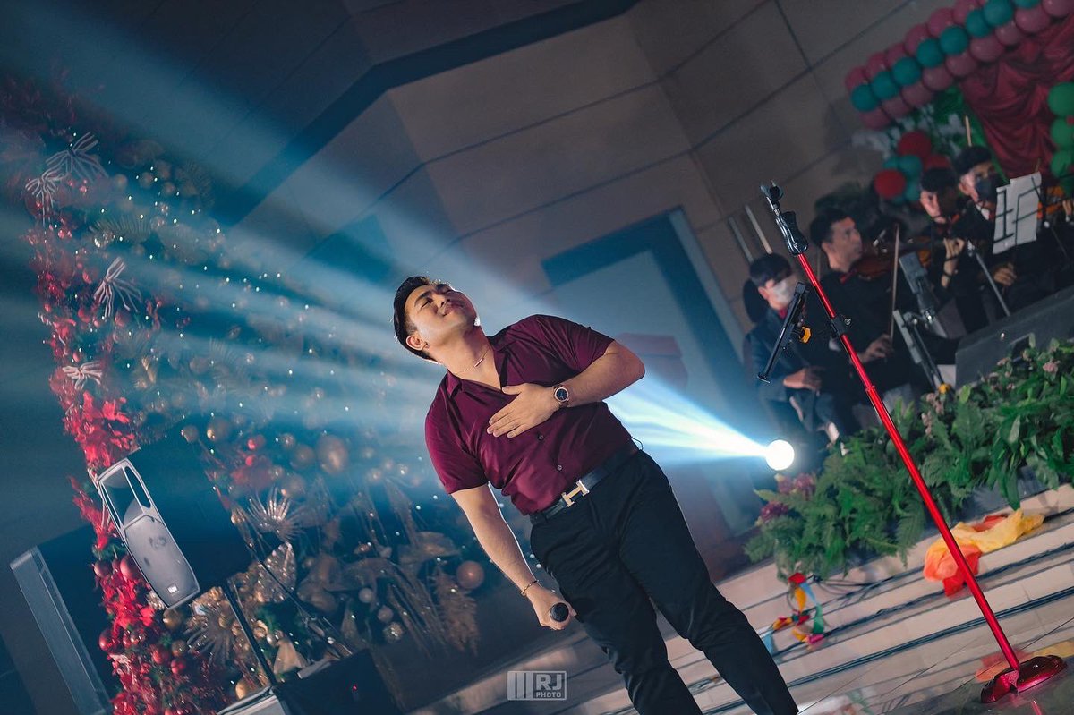 indraoctav's tweet photo. When i sing i truly believe it is the only time i can be myself and express all of me and who i am. I find a home in music and i hope my music and my voice allows others to find a home as well! 💚 https://t.co/1T7X1nNf8y