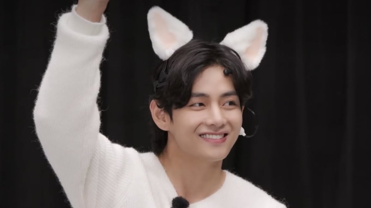 Taehyungimpact's tweet photo. Taehyung’s prettiest smile 🥹 https://t.co/oR5b2L9x58