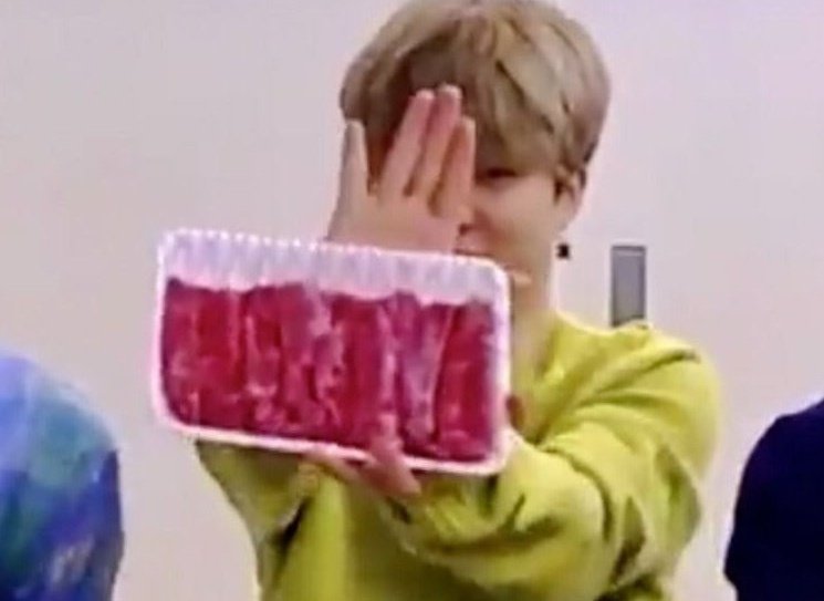 O613file's tweet photo. youtuber jimin 🫶🏼 https://t.co/hdSXk5r3Y4