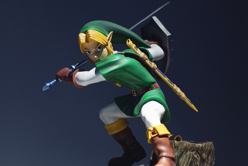 daily loz figures! on Twitter "The Legend of Zelda Ocarina of Time Adult Link Statue"