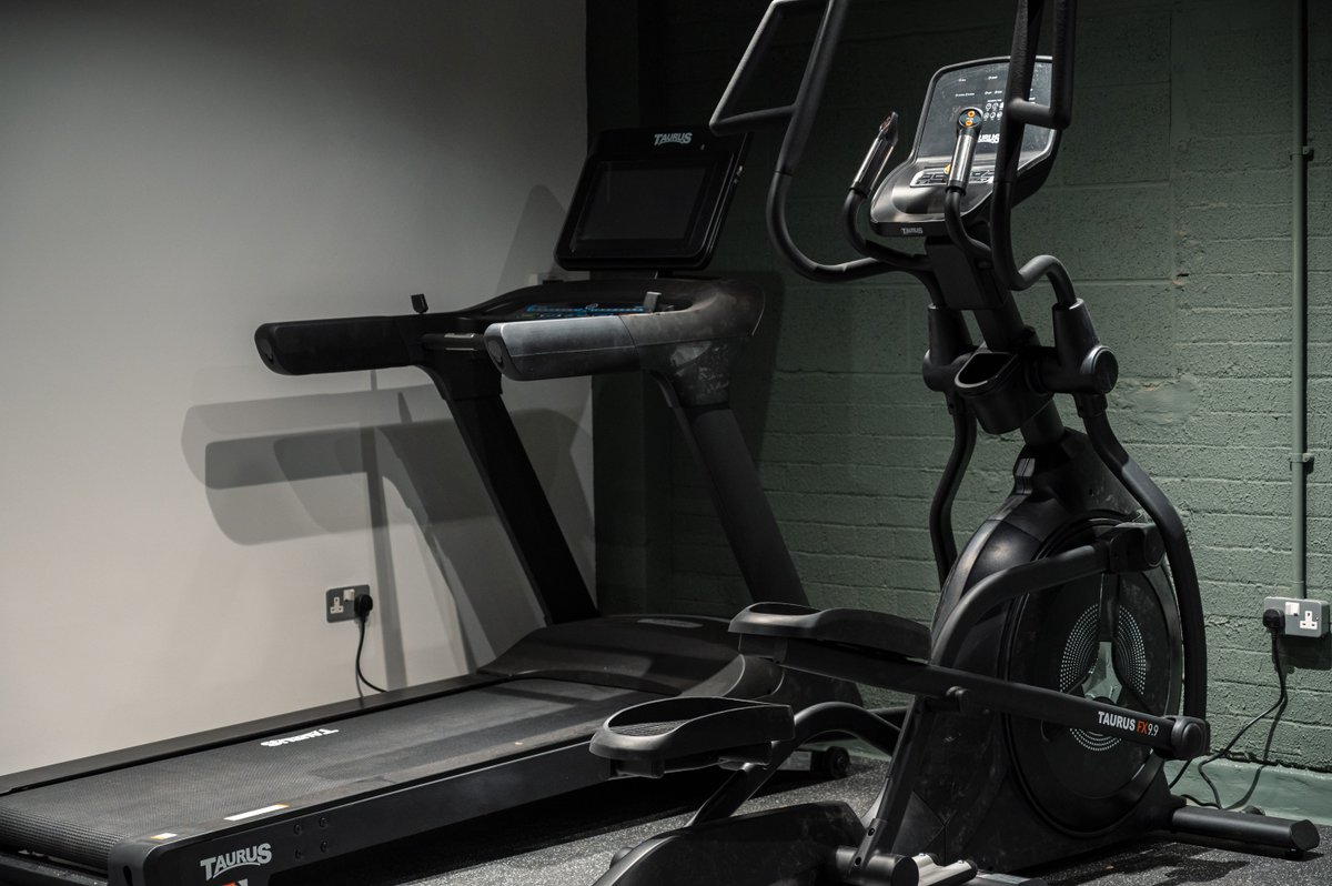 _Northspring's tweet photo. Northspring offer the perfect amenities to meet all  your wellbeing and fitness needs to help you get your 2023 off to a great start🏋️ 

At all our #Northspring properties you have access to 'The Park' which comprises of a sleek workout space.

https://t.co/TxwO2XASXy https://t.co/PWewCJ4zKC