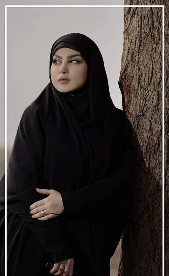 عليله  الروح  بس انته... دوه اله
وحك ربك ضوه بظلمه....دوه اله
تسوه  الدنيا  والعالم .....دوه اله
وتظل ولفي واحبك للمنيه