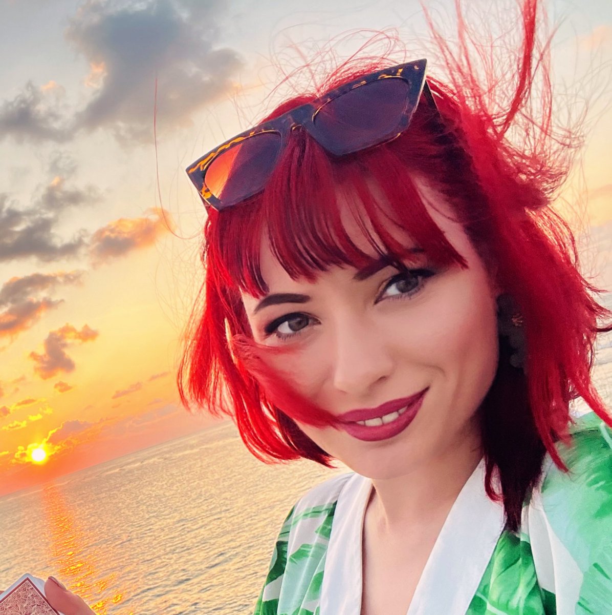 Laura London 𝕏 tweet media
