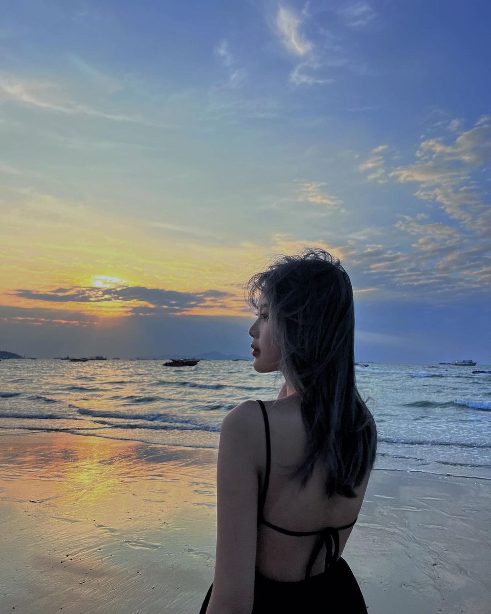 WNawaphol's tweet photo. ออกจาก​วงนั้นปุ๊บ​ ความสวยก็ก้าวกระโดดไปอีกเวลนึง​ 
#MOBYe https://t.co/wbfj4TQrX4