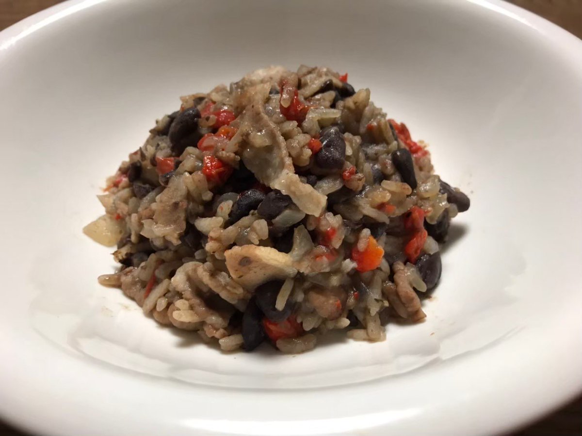 y_ryukou's tweet photo. Chicken and potato stew with colorful bean rice :^)
So simple and so delicious 8->
※ The name of the dish is a literal translation
#全196ヵ国おうちで作れる世界のレシピ
#世界の郷土料理事典
#República #de #Cuba
#Ajiaco
#Arroz #Congri https://t.co/Uv8j5KCpPm
