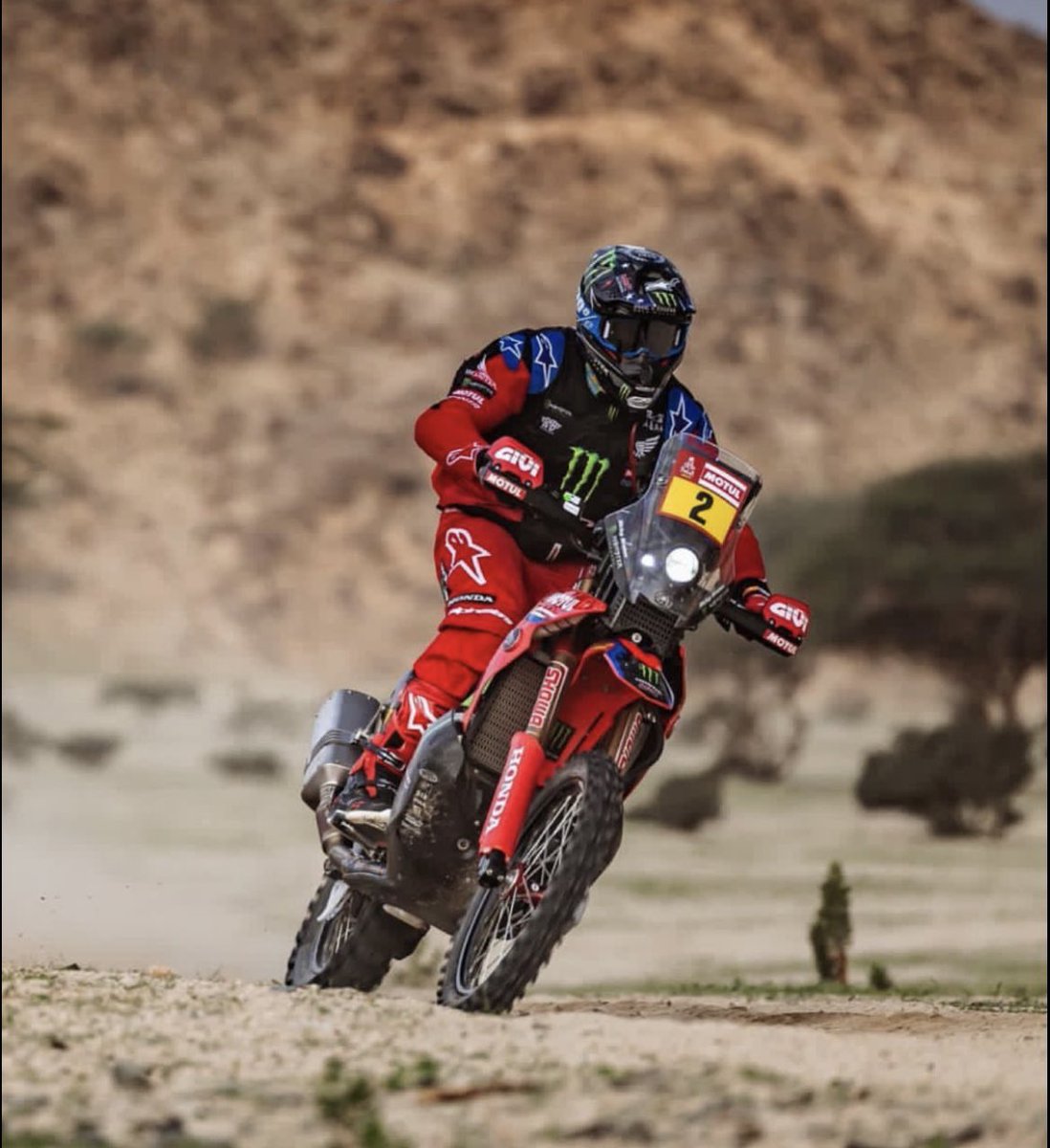 Andresito__'s tweet photo. @rickyB357 abandona el #Dakar2023 tras sufrir un accidente en la 3ra etapa del #Rally https://t.co/9UhF5DB4Wx