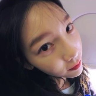 taevss_'s tweet photo. 뽀둥말랑얼굴.. ... https://t.co/ai0taKRk6a
