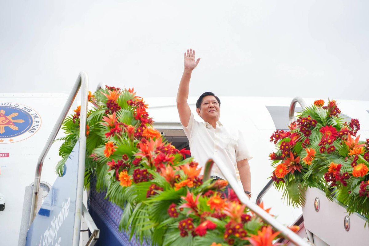 bongbongmarcos's tweet photo. Sa aking pagbisita sa People’s Republic of China, layon kong palawigin at patatagin ang ating ugnayan at kooperasyon sa iba’t ibang larangan kabilang na sa agrikultura, imprastraktura, teknolohiya, at maging sa kalakalan. https://t.co/i3otSoZClR