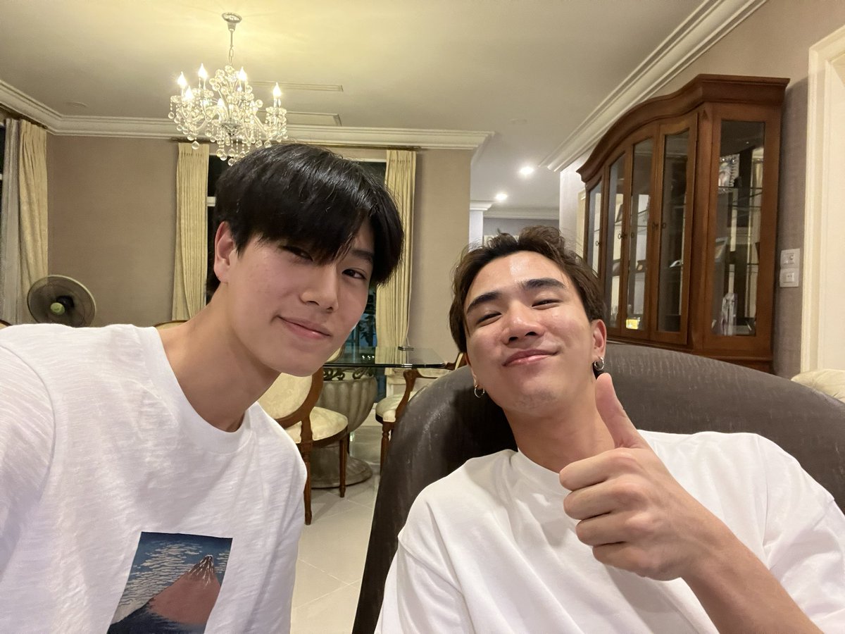 bbyyppe's tweet photo. My PerthPhuwin 🖤🤍
#PerthTanapon
#KDPPE
#phuwintang
#winniethephu
#PerthPhuwin https://t.co/sumX0Dv0JI