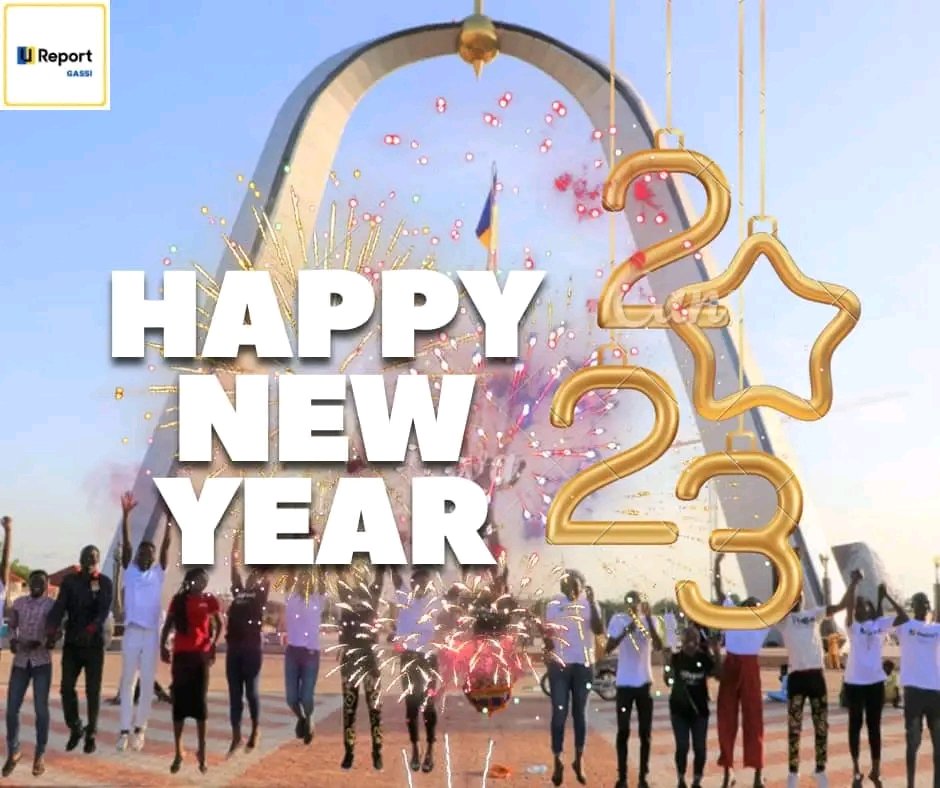 KKoisse's tweet photo. Happy new year 🎉 to my U_Family 👪 
Sorry for the late
@everyone https://t.co/w2d6bxbCpe