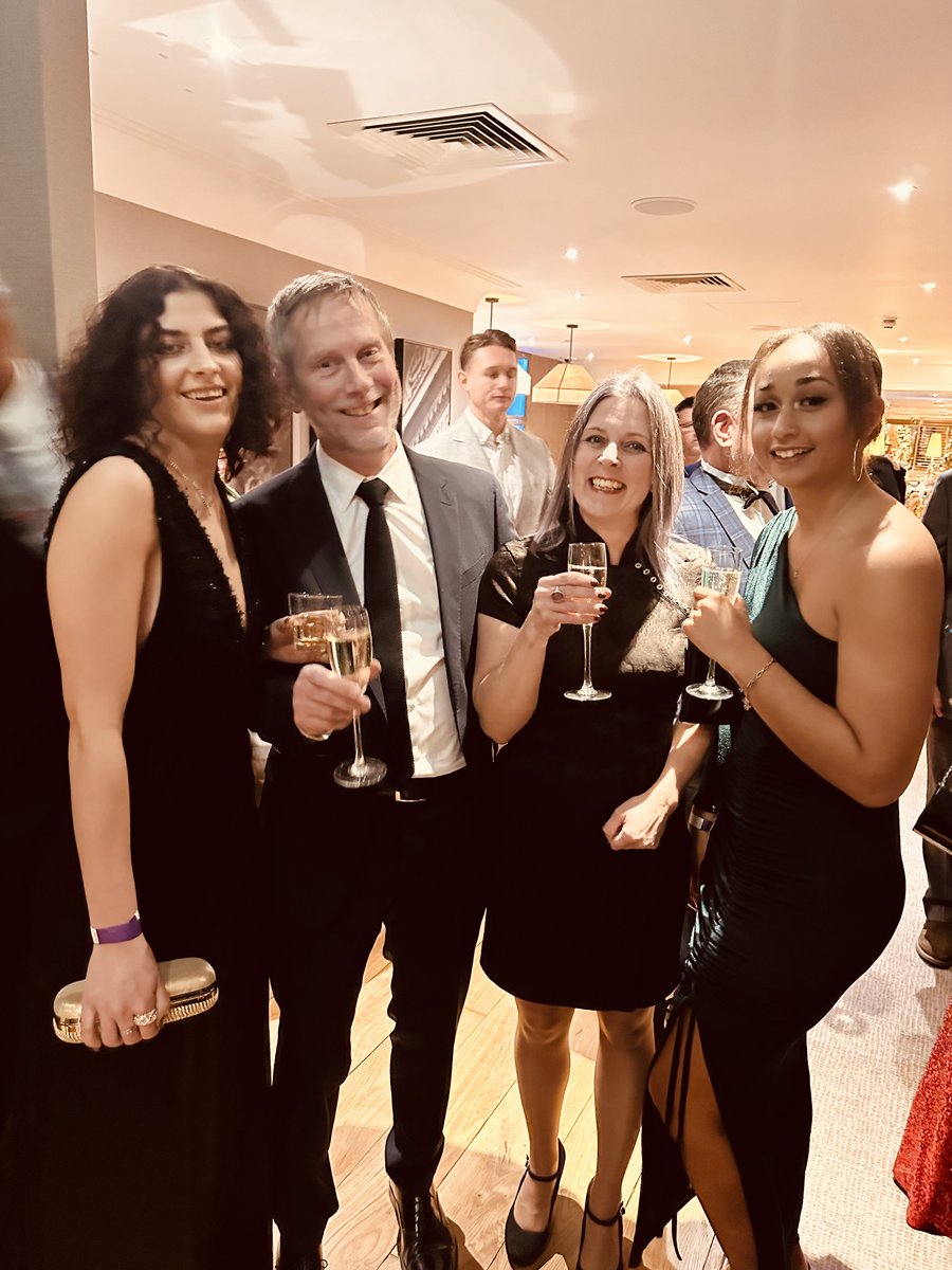 ProDapta's tweet photo. We're giving a HUGE shout-out to specialist @Microsoft recruiter and Sales Director Stuart Welch, who's celebrating his Birthday and 5th Work Anniversary, today!
#EllisGroup #Prodapta #Birthday#Celebrate #ITRecruitment #RecruitmentAgency #Recruiter #Hiring #JobSearch https://t.co/4kP7siz2jK