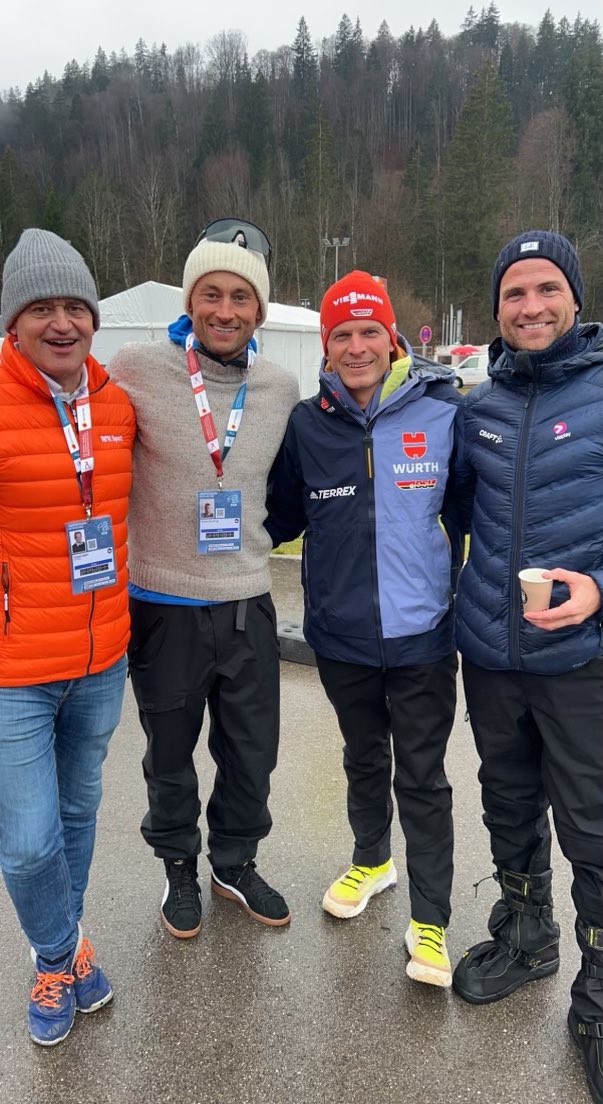 Petter Northug Jr (@petternorthugjr) on Twitter photo Litt langrenns prat mellom slagene i Tour de Ski.
<a href="/DyrhaugNiklas/">Niklas Dyrhaug</a>
<a href="/tobias_angerer/">TobiasAngerer</a>
<a href="/TorgeirBjnn/">Torgeir Bjønn</a>
Foto & Influenser <a href="/AageSki/">Åge Skinstad</a> Litt langrenns prat mellom slagene i Tour de Ski.
<a href="/DyrhaugNiklas/">Niklas Dyrhaug</a>
<a href="/tobias_angerer/">TobiasAngerer</a>
<a href="/TorgeirBjnn/">Torgeir Bjønn</a>
Foto & Influenser <a href="/AageSki/">Åge Skinstad</a>
