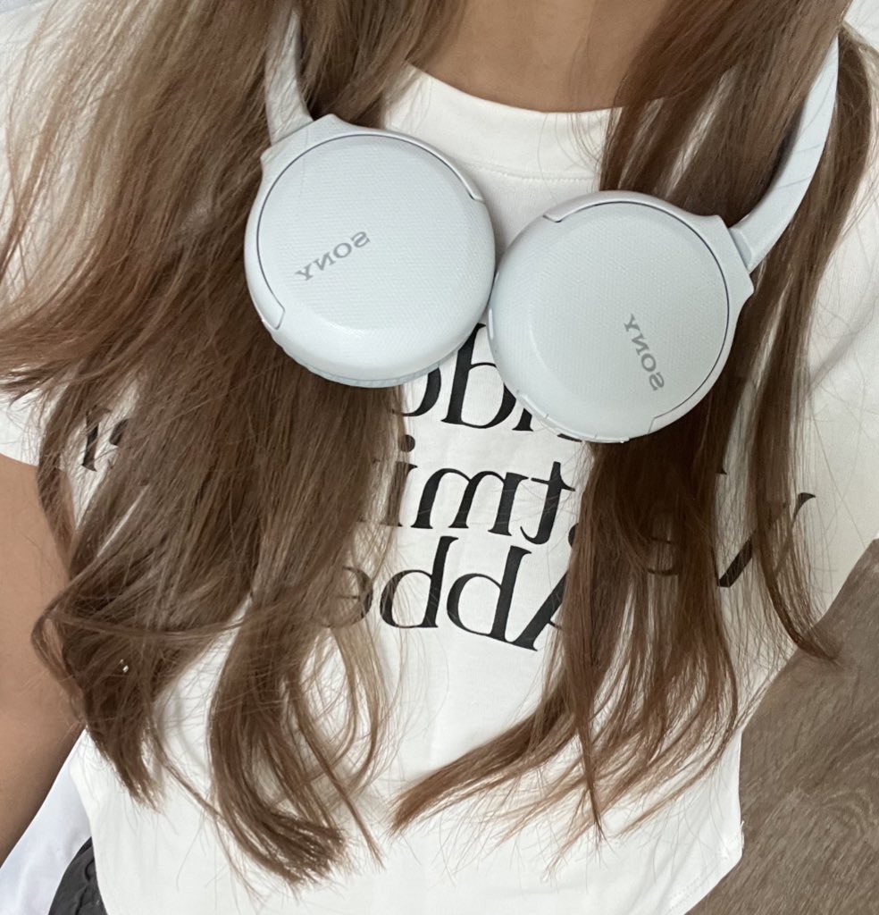 itfeelstory's tweet image. เธรดนี้จะมารวมทริค+ไอเท็มดูแลผมของเรา ผมนุ่มผมหอม ไม่ร่วงไม่เสีย ผมสวยจนคนทัก ฉบับใช้จริง หมดก็ซื้อซ้ำ no spon 10000% ! 🧴🫧