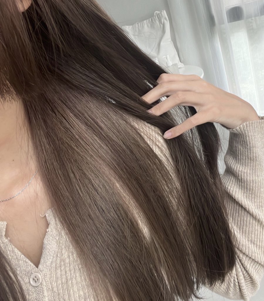 itfeelstory's tweet image. เธรดนี้จะมารวมทริค+ไอเท็มดูแลผมของเรา ผมนุ่มผมหอม ไม่ร่วงไม่เสีย ผมสวยจนคนทัก ฉบับใช้จริง หมดก็ซื้อซ้ำ no spon 10000% ! 🧴🫧