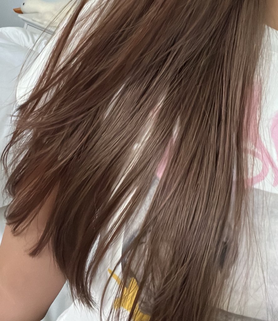 itfeelstory's tweet image. เธรดนี้จะมารวมทริค+ไอเท็มดูแลผมของเรา ผมนุ่มผมหอม ไม่ร่วงไม่เสีย ผมสวยจนคนทัก ฉบับใช้จริง หมดก็ซื้อซ้ำ no spon 10000% ! 🧴🫧