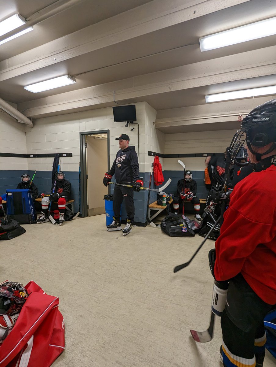 Owen Sound Attack on Twitter "Pictures from session 2 of our Lights Out Hockey Clinic in