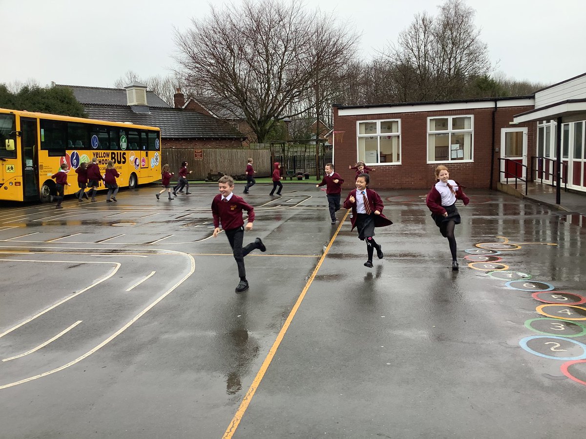 AllSaintsTraff's tweet photo. Our first daily mile of the year. Great effort Year 4 ππΌββοΈπππΌββοΈβοΈ #freshair #moveyourbody #clearthemind #runrunrun #greatfirstdayback π« https://t.co/uTMjVQNwYJ
