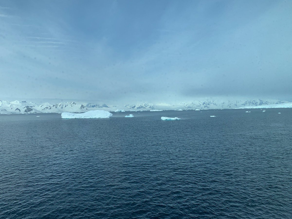 This is Antarctica. They even spray here. If you zoom in you can see the waves from the EMF. No where is safe from these rat basturds. #CrimesAgainstHumanity #Stopchemtrails