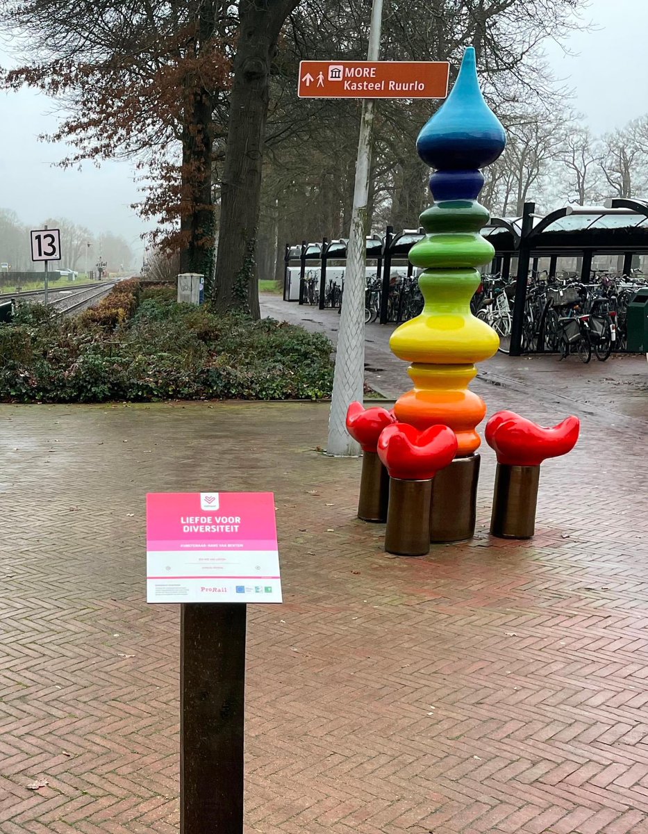 BioPanel's tweet photo. In onze laatste werkweek van 2022 hebben we nog een aantal infoborden geplaatst langs het @Het_Liefdespad in #Ruurlo. Op dit pad komt liefde voor uiteenlopende thema's tot uitdrukking. In de vorm van kunst, beleving en techniek. 

#signing #circulair #biodegradeerbaar @deheikamp https://t.co/rE0Yc7oECx
