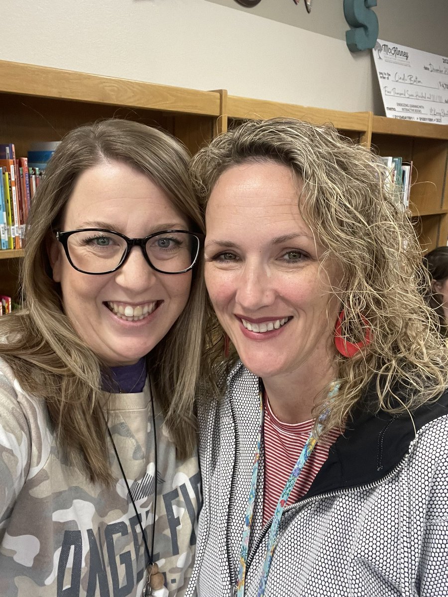 Here is to a successful 2023. Best accountability partner ever. #walstars @MrsREngle