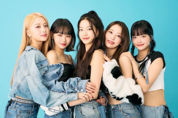 elsserafim's tweet photo. LE SSERAFIM, who achieved the title of half-million sellers within 6 months of their debut, will meet global fans through concert tours in Asia and North America.

https://t.co/rzU5bCfsAD https://t.co/9rYOeoND0E