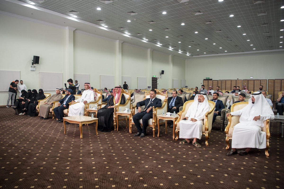 makkahregion's tweet photo. نيابة عن نائب أمير منطقة مكة
الأمير #بدر_بن_سلطان
زار وكيل #إمارة_مكة
معالي د. مشبب القحطاني
مقر ملتقى التوظيف التقني الذي تنظمه الإدارة العامة للتدريب التقني والمهني بالمنطقة. https://t.co/bMDmSGJPPk