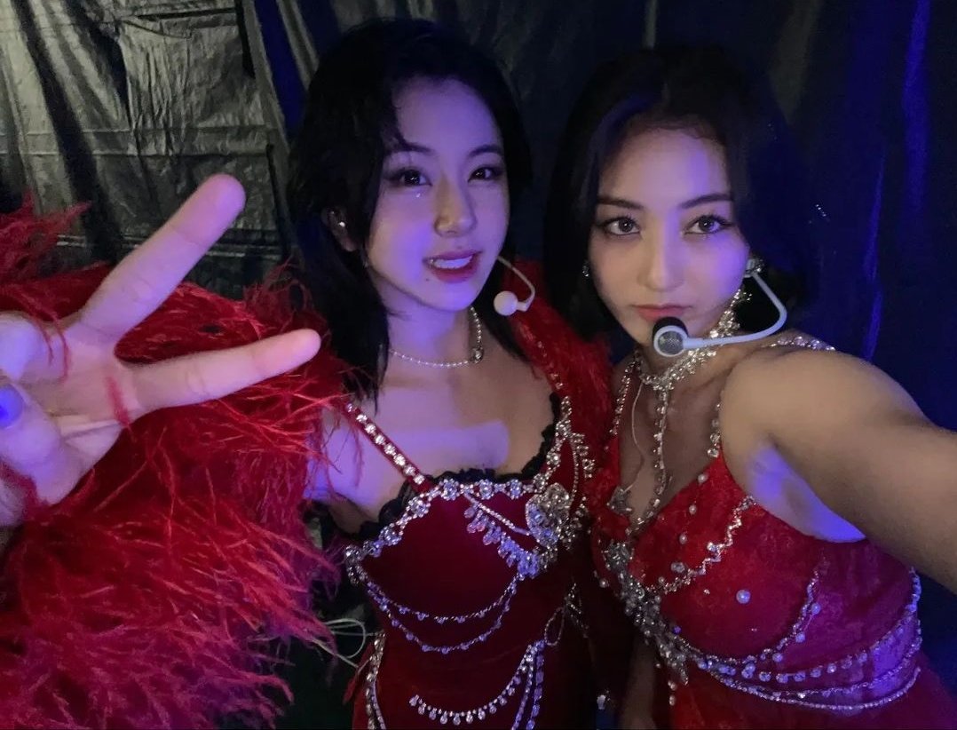 chaeyoung pics tweet media