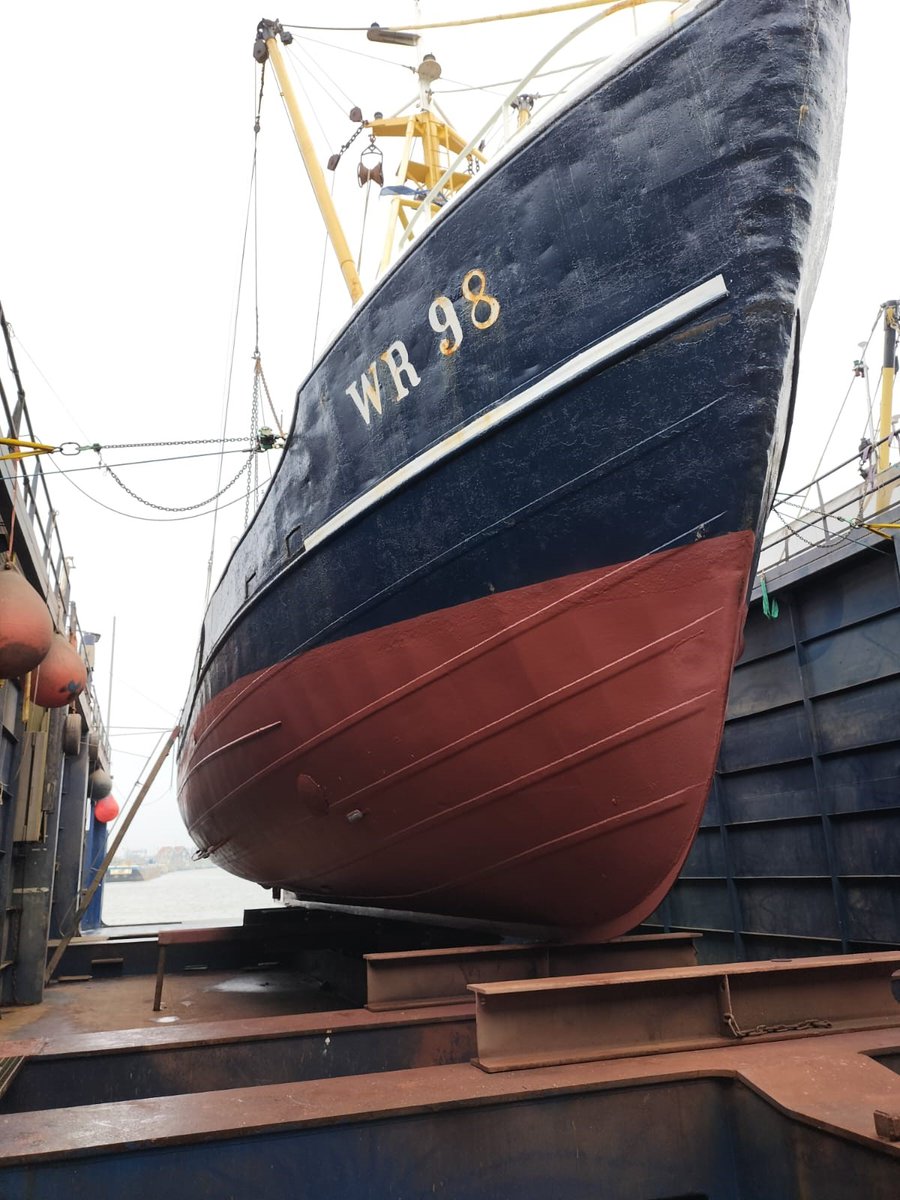 LuytGroep's tweet photo. A new year lies ahead of us!
In the early 2023 the Else Jeannette WR-98 will be the first to be welcomed in our dry dock for #maintenance #paintwork #antifouling #hull. One of the oldest vessels belonging to the #Wieringer fleet (built in 1961) and still fishing🦐🐟
#LUYT #yard https://t.co/yD8Gd2PbPp