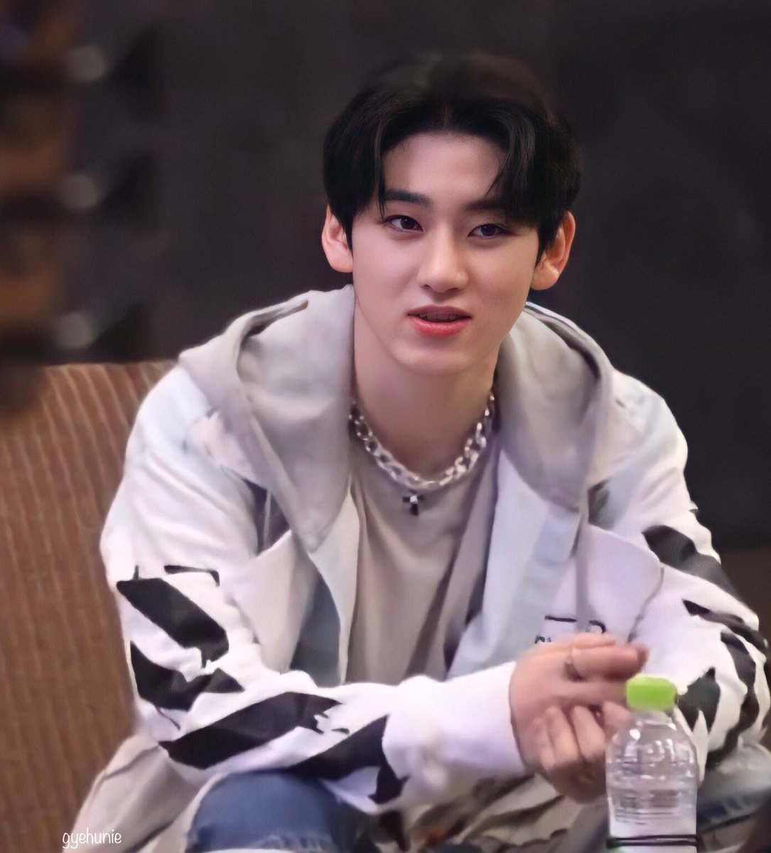 Noerl1223's tweet photo. yes! If there is joy that awaits, there is pain that just awaits. I want to welcome this child's brilliance as soon as possible.
#artistJYPE 
#leeGyehun🐺 
#LOUDMVP https://t.co/qMv8wHOEz3