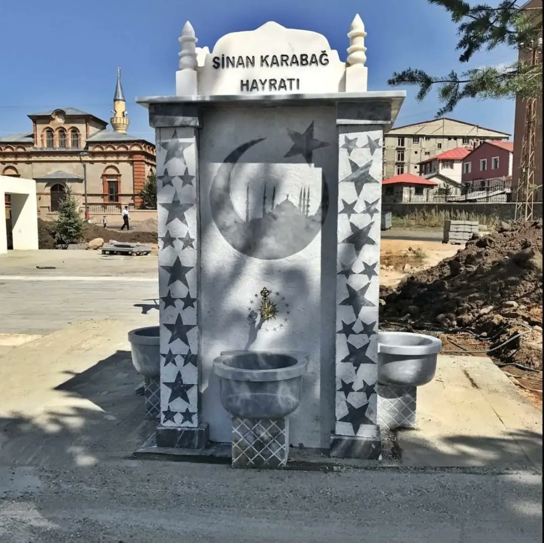 multimarketic's tweet photo. Custom design marble fountain
#marble #fountain #custommarble 
#projectmarble #gardendesign #exteriordesign https://t.co/eGABNPsVpB