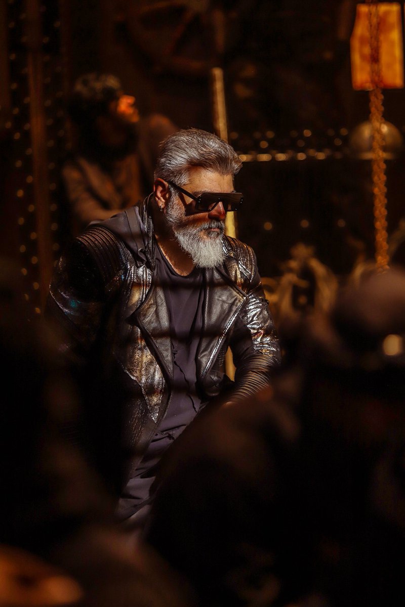 EmperorAjithFC's tweet photo. CEO Of Kollywood #AjithKumar 🔥

#Thunivu #ThunivuPongal https://t.co/MNhJmjJ4qR