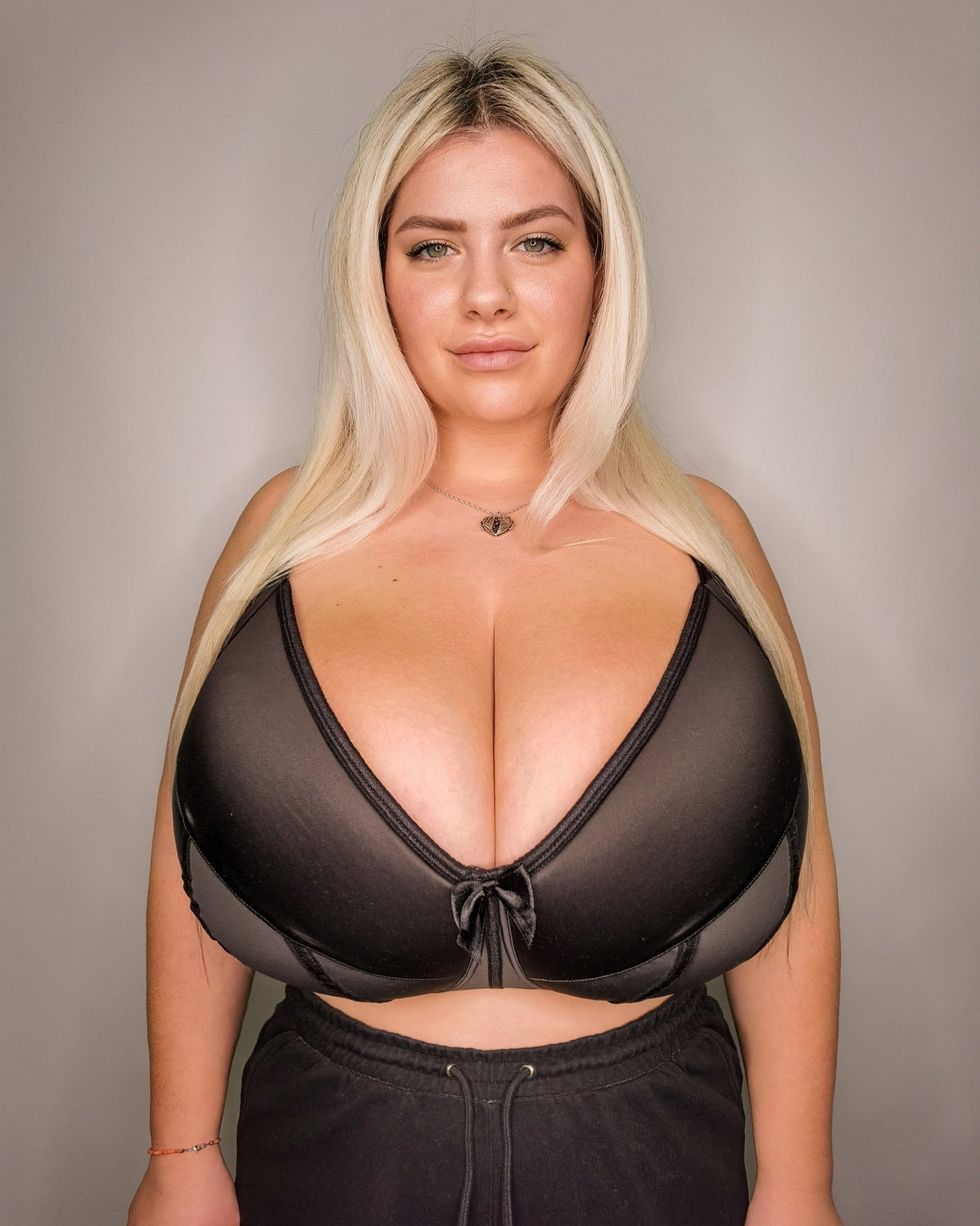 TW Pornstars 1 Pic Nina Phoenix Twitter My Biggest Bra So Far tw-pornstars-1-pic-nina-phoenix-twitter-my-biggest-bra-so-far