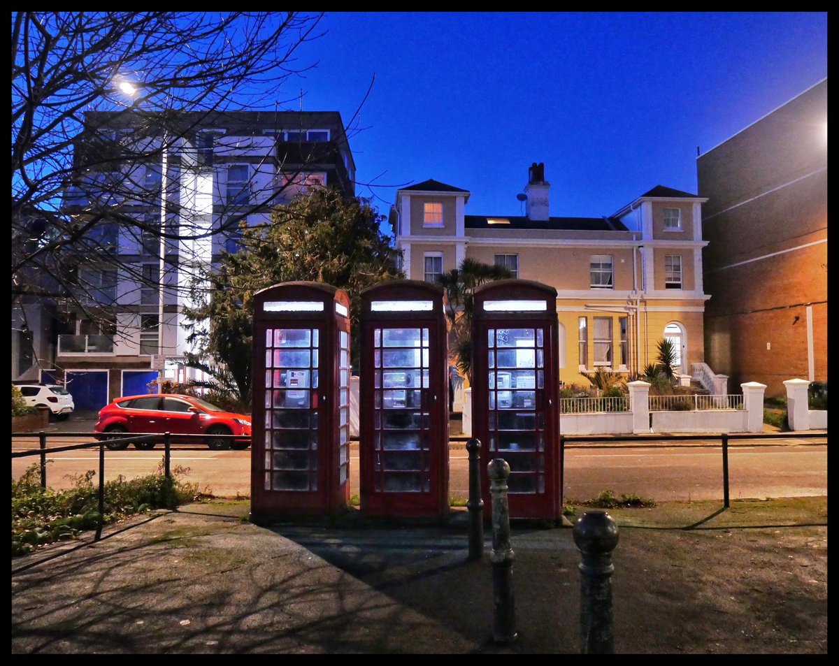 rekoobb's tweet image. Obsolete. These remnants from a pre digitised past will be removed, once society is cleverly manipulated into a cashless one with current AI already available to control all financial transactions and all major monitoring of the population #beafraid #phonebox ##photography