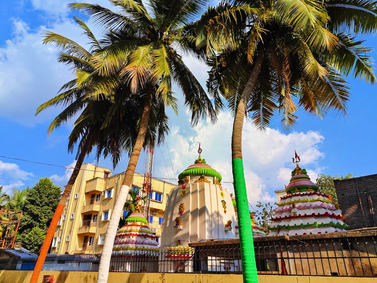 Our neighbouring Raghunath temple.
Near secretariat Bhubaneswar.